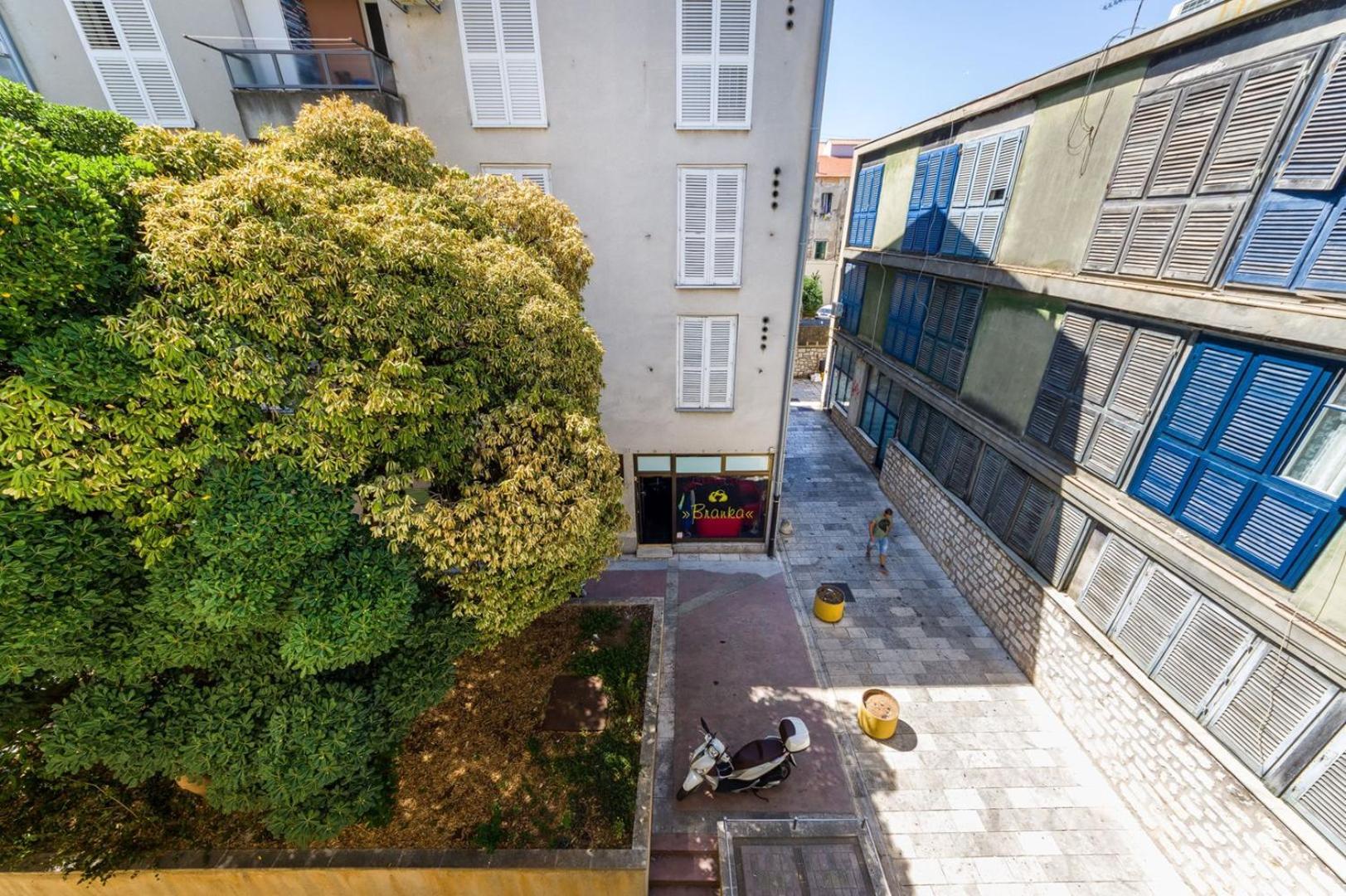 Ema 2Br Apt. In Old Town Centre Zadar Exteriör bild